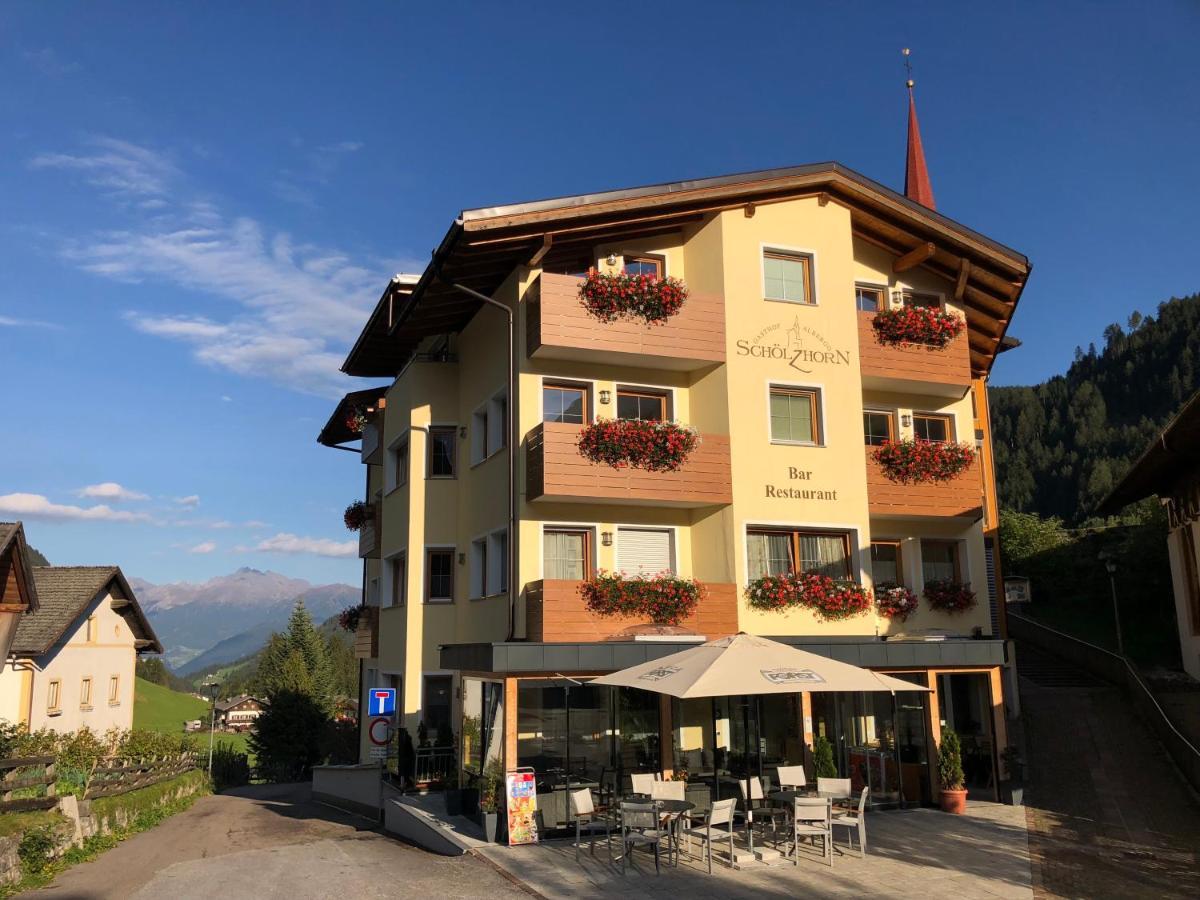 Hotel Schoelzhorn Superior Racines Exterior photo